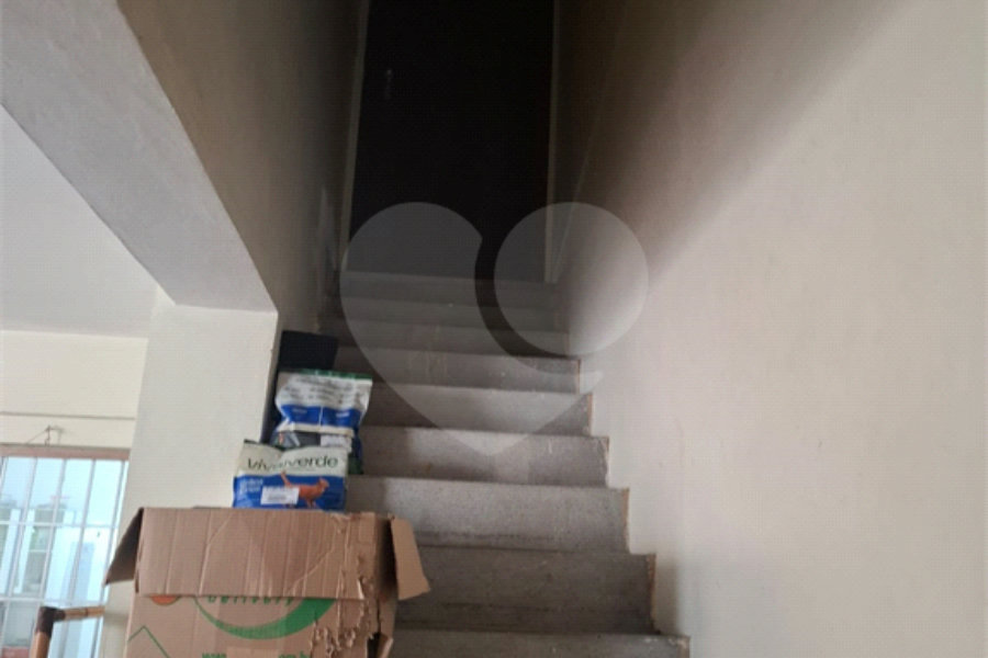 Sobrado venda ou locação HORTO com 254m2, 4 quartos, 2 sala, 2 cozinha, quintal e 3 vagas de garagem