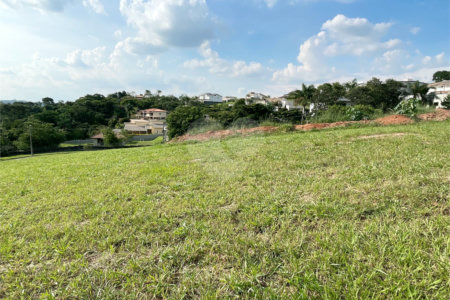 Terreno a venda no Condomínio Residencial Santa Isabel