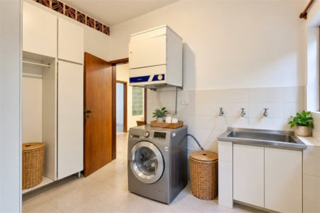 Casa à venda com 3 quartos, sendo 2 suítes,  em Interlagos, São Paulo, SP
