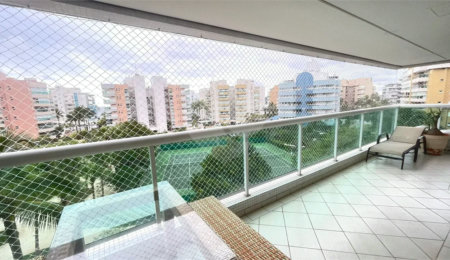 Apartamento à venda com 2 quartos, sendo 1 suíte, em Riviera de São Lourenço, Bertioga, SP