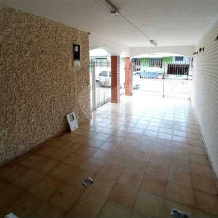 Casa térrea na Sallum.