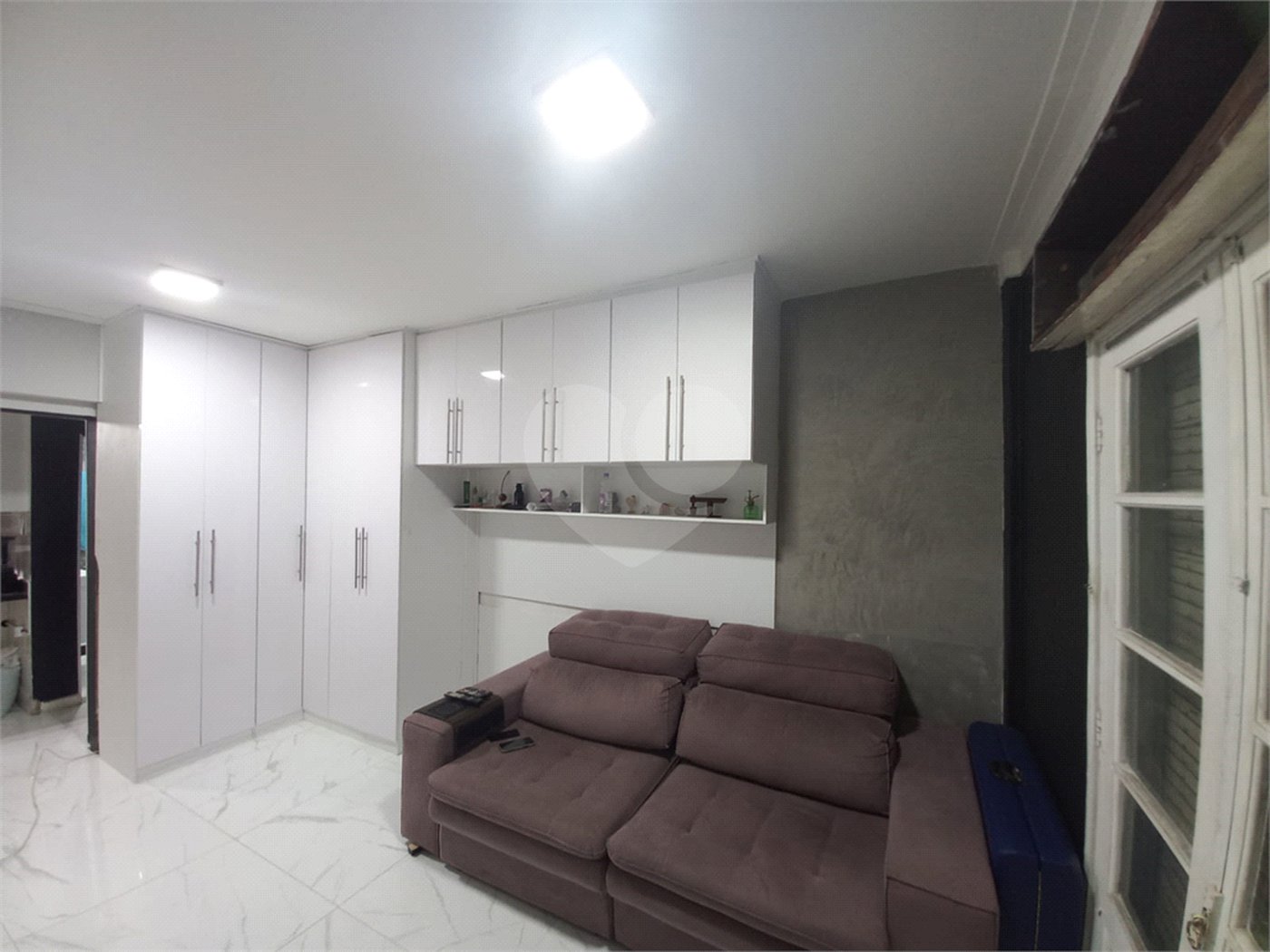 Apartamento à venda no bairro Bela Vista.