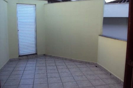 Sobrado à venda 400m² com 4 quartos, sendo 2 suítes, 6 vagas no Jardim Peri Peri próximo metrô Vila Sônia