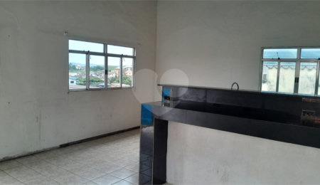 Casa para alugar com 2 quartos, sendo 1 suíte,  em Campo Grande, Rio de Janeiro, RJ