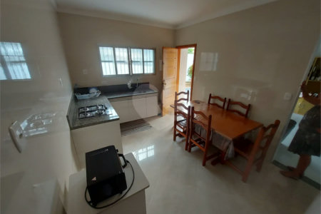 CASA TÉRREA À VENDA NA MOOCA - COM PORTEIRA FECHADA.