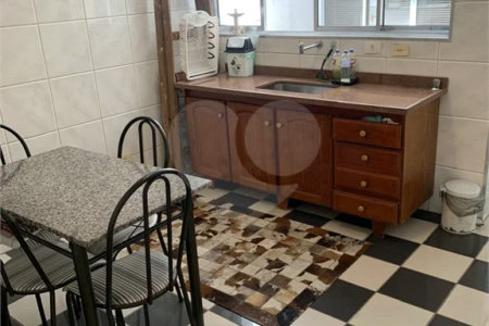 Casa com 115m², 3 dormitórios, 1 vaga, à venda na Penha.