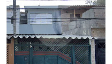 Sobrado de 3 Dormitórios na região da Vila Santa Catarina!!!