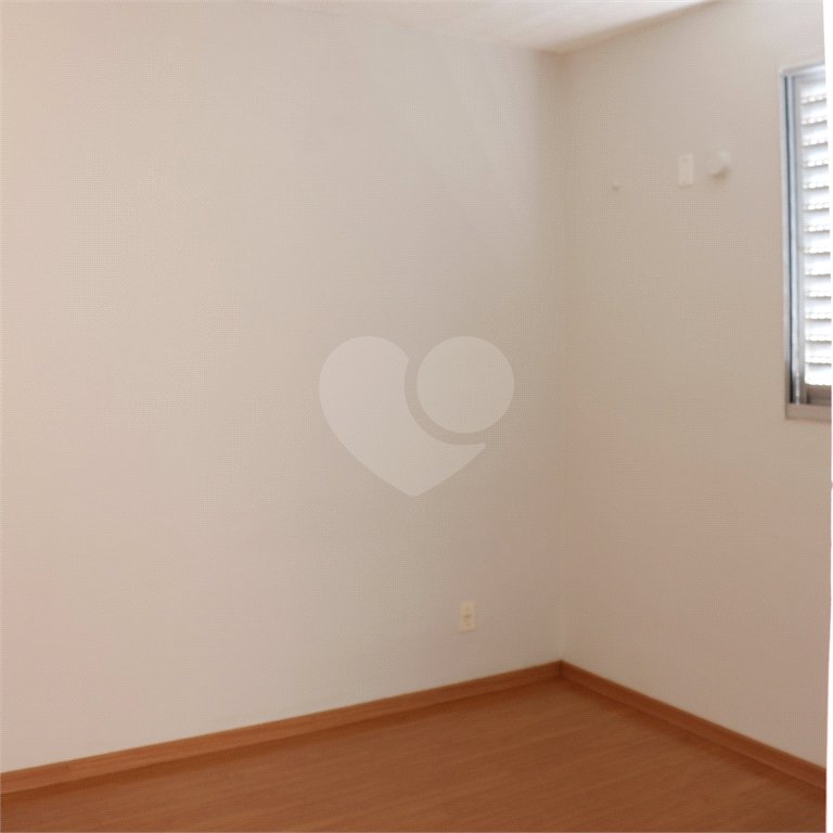 Apartamento com 2 dormitórios.