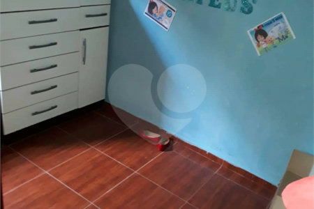 Casa térrea para venda.