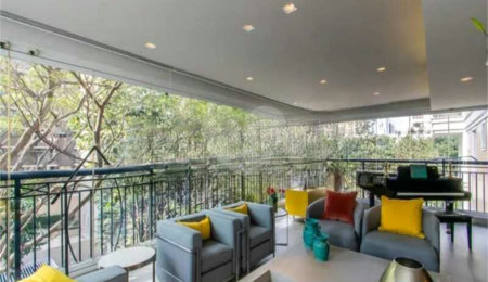Apartamento à venda com 3 suítes em Moema, São Paulo, SP