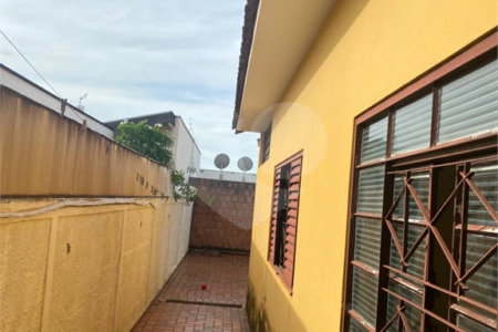 Casa à Venda com Excelente Potencial Comercial – Avenida José Pereira Lopes, São Carlos