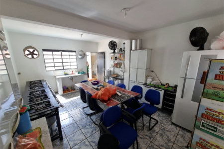 Casa térrea a venda na Vila Lutfalla