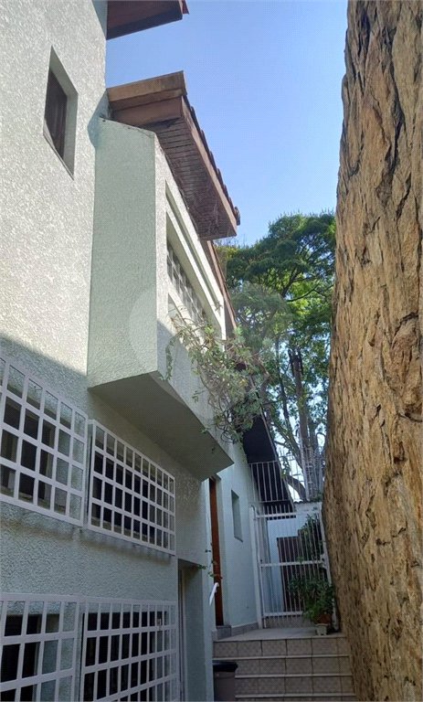 Casa dos sonhos a venda - Sobrado com Piscina no Jardim da Saúde, 270m² , 4 dorm., 2 suítes, 4 vagas, banheira , lareira, churrasqueira, terreno: 360 m²