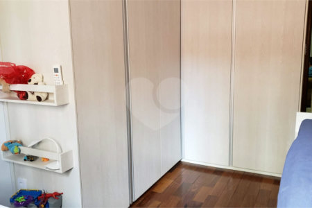 Sobrado Espaçoso e Bem Planejado – Conforto e Funcionalidade em Cada Detalhe!