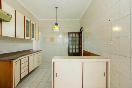 Sobrado à venda 187m² com 5 quartos, sendo 2 suítes, em Conjunto Residencial Butantã próximo à USP