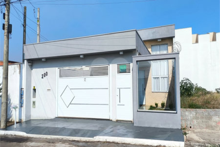Casa térrea a venda no Jardim Embaré