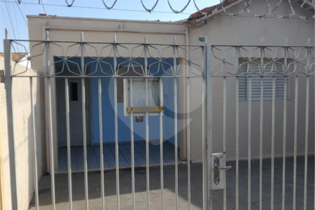 Casa térrea na Vila Prado .