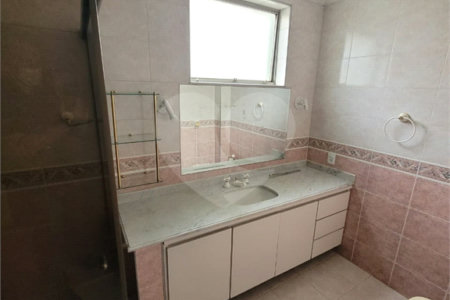 Excelente apartamento à venda no Paraíso, 3 quartos (1 suíte), localização privilegiada