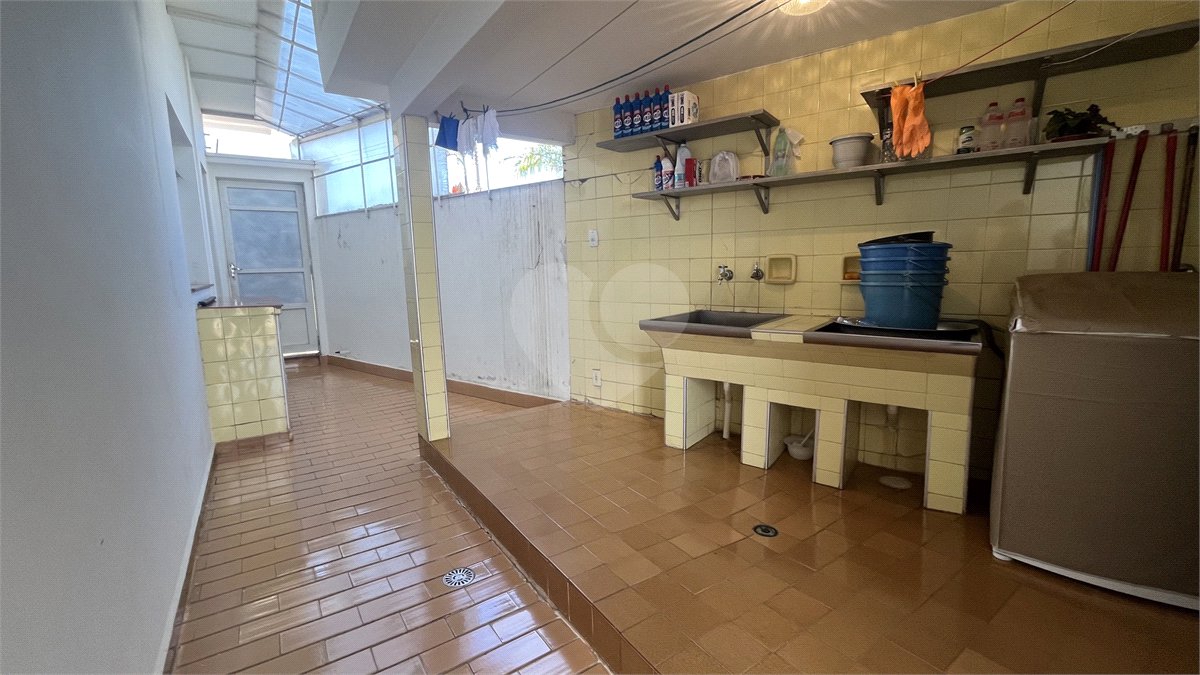 Casa Térrea com 3 dormitórios no Centro de Atibaia