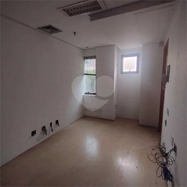 Sala comercial para locação no Jardim Paulista, 90 m², 2 garagens