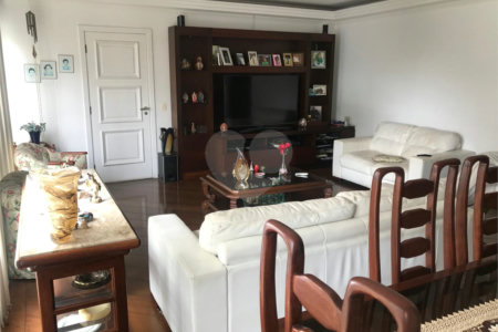 METRÕ SÃO JUDAS - 4 DORMS COM 168 M²