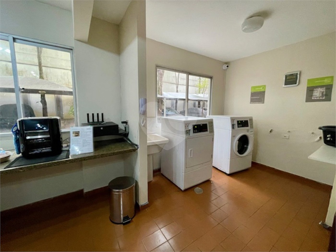 Apartamento com 3 dormitórios e 1 vaga fixa, em região tranquila perto da Av. Washingtonís e de diversos serviços. Ideal para quem quer morar bem e com comodidade.