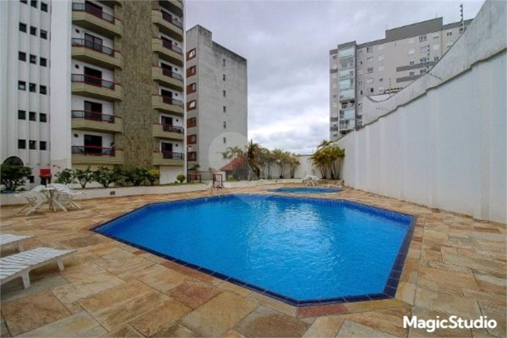 Apartamento com 150m², 3 dormitórios, sendo 1 suíte, 3 vagas de garagem, à venda no Tatuapé.