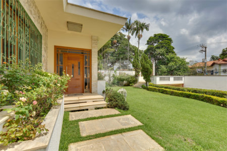 Casa Térrea à venda com 4 quartos, sendo 2 suítes, em Alto da Boa Vista, São Paulo, SP
