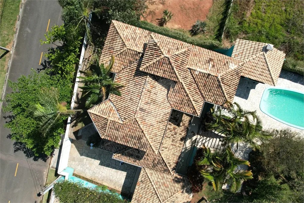 EXCLUSIVIDADE, SOFISTICAÇÃO E QUALIDADE DE VIDA NO CONDOMÍNIO OUTEIRO DAS FLORES – ITUPEVA!