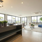 Apartamento a venda com 1 dormitório, sala com varanda e próximo ao metrô Vila Madalena.