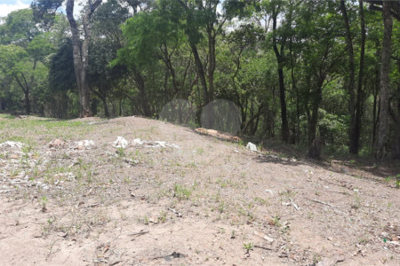 Terreno de 3.150m². Região de Chácaras no Jardim Estancia Brasil, Atibaia, SP