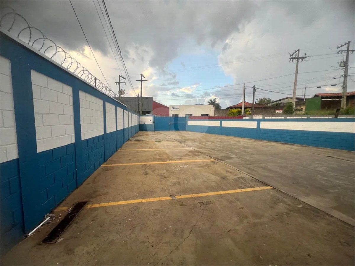Galpão de 600m² no Centro Industrial Rafael Diniz - Bragança Paulista.