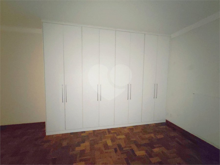 Exclusividade e Sofisticação no Swiss Park: O Sobrado Perfeito em São Carlos, com, 3 suites,2 salas, área Gourmet, persianas blackout automatizadas.