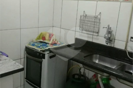 Sobrado de vila à venda em Artur Alvim, 3 quartos (1 suíte)