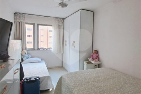 Apartamento à venda com 60m² e possibilidade de 2 dormitórios