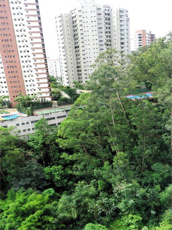Apartamento à venda com 3 quartos, sendo 1 suíte,  em Jardim Sul, São Paulo, SP