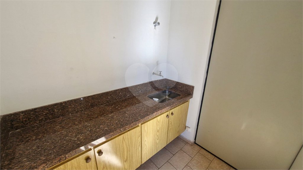 Sala Comercial à Venda no Edifício Luciano Zanollo – São Carlos/SP