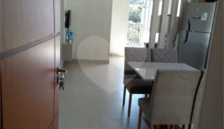 Apartamento à venda com 2 suítes,  em Residencial São Bernardo, Poços de Caldas, MG
