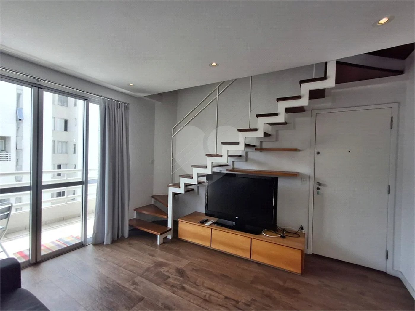 Moema - Apartamento Duplex - Duas Vagas - Lazer Com Quadra de Squash