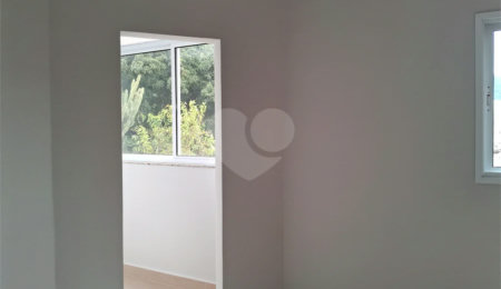 Apartamento à venda com 3 quartos, sendo 1 suíte,  no Centro, Poços de Caldas, MG