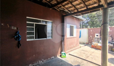 Casa à venda com 3 quartos, sendo 1 suíte,  em Parque Industrial, São Carlos, SP