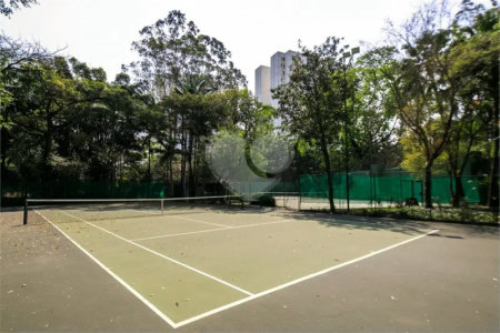 Apartamento à venda com 3 quartos, sendo 1 suíte, em Jardim Marajoara, São Paulo, SP