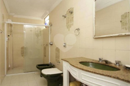 Apartamento de 84m2 com 2 Quartos e 1 banheiro à Venda na Bela Vista