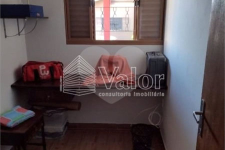 Casa Residencial Jardim Pacaembu á venda.