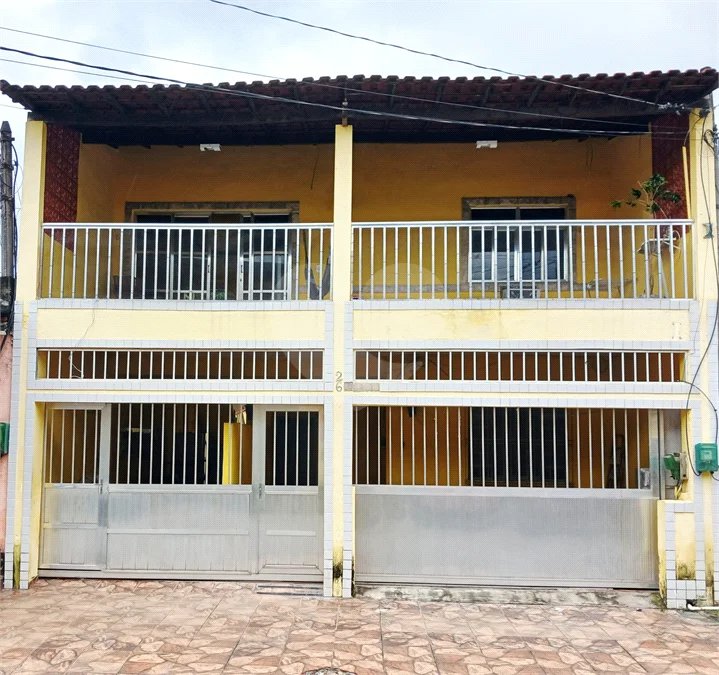 CASA Á VENDA EM SANTÍSSIMO ,ESTRADA DA POSSE ..