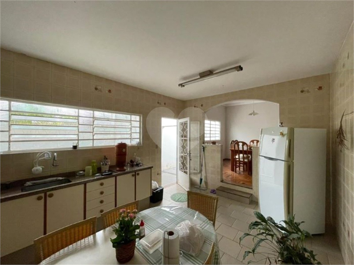 Casa térrea para venda no bairro Vila Xavier em Araraquara/SP.