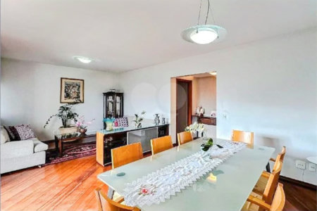 Apartamento à venda 4 dormitórios, 4 banheiros, 3 vagas, depósito. 2 aptos por andar. Torre única.No Anália Franco.