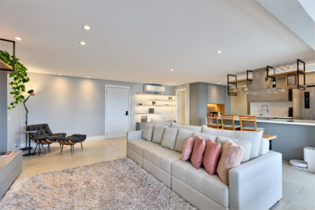 Apartamento à venda com 2 suítes em Santo Amaro, São Paulo, SP