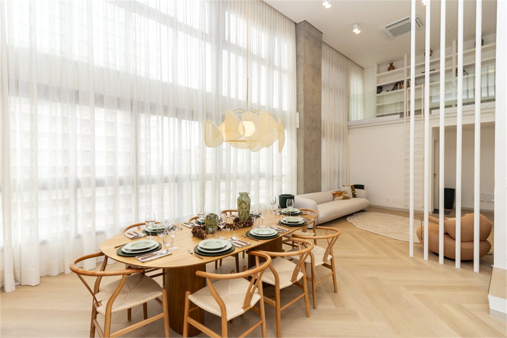 Duplex com 159m² à venda com 2 suítes, 1 dormitório, 1 escritório e 2 vagas de garagem nos Jardins
