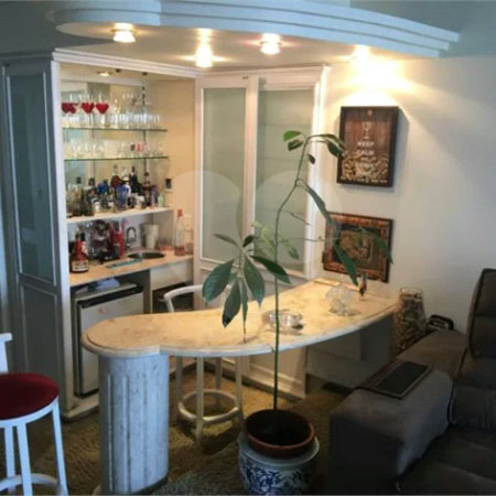 Lindo apartamento em ótima localização na Mooca!